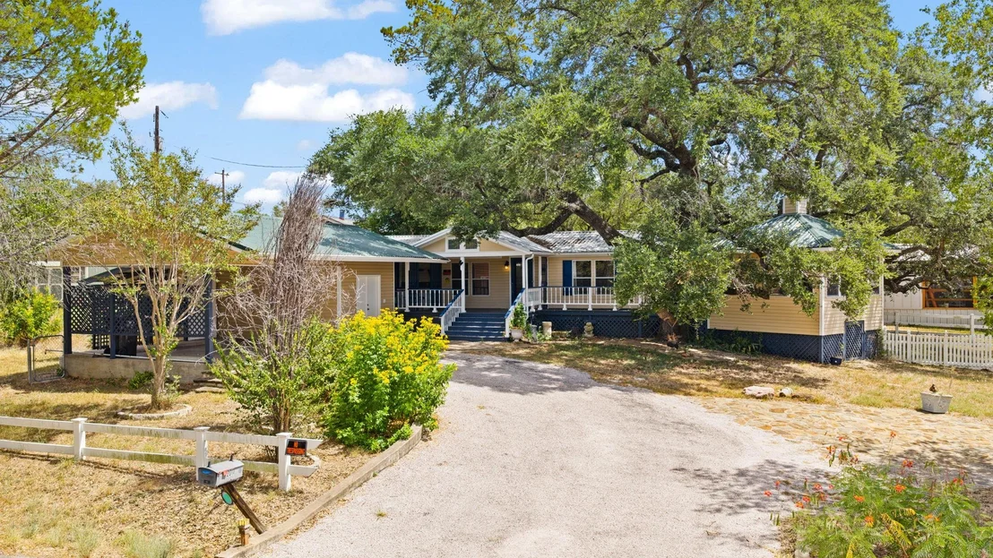 Photo of 2011 County Road 118 RD