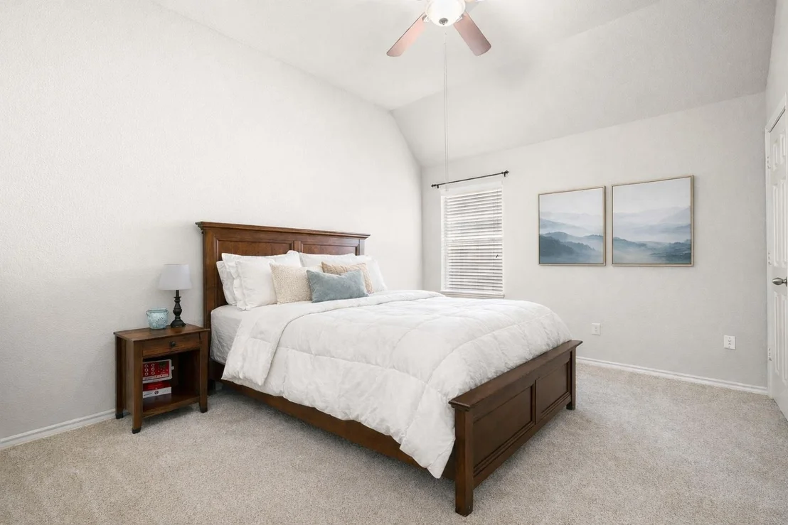 Photo of 1104 Bethpage DR
