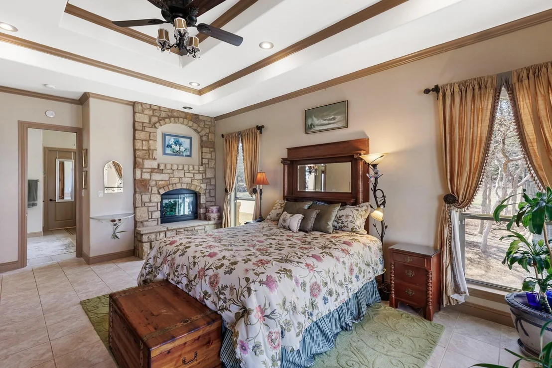 Photo of 108 Oak Bend