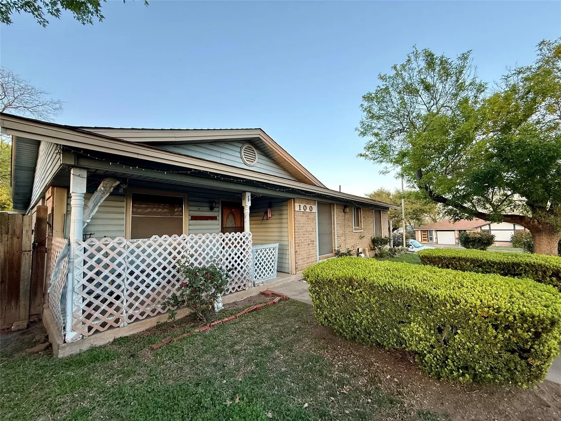 Photo of 100 Skyloop DR