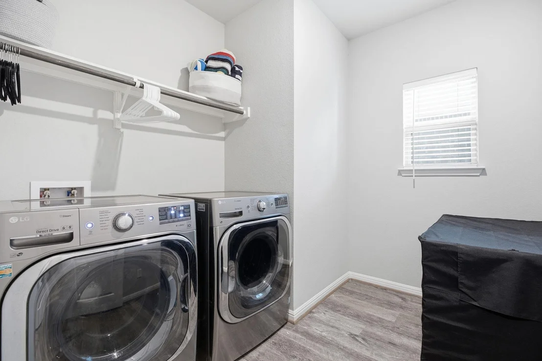 Photo of 6700 Folsom Ave