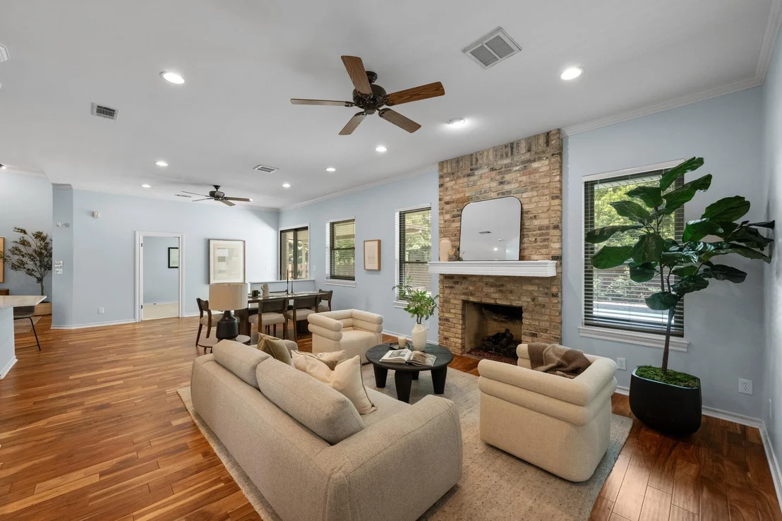 Photo of 10101 Jupiter Hills DR