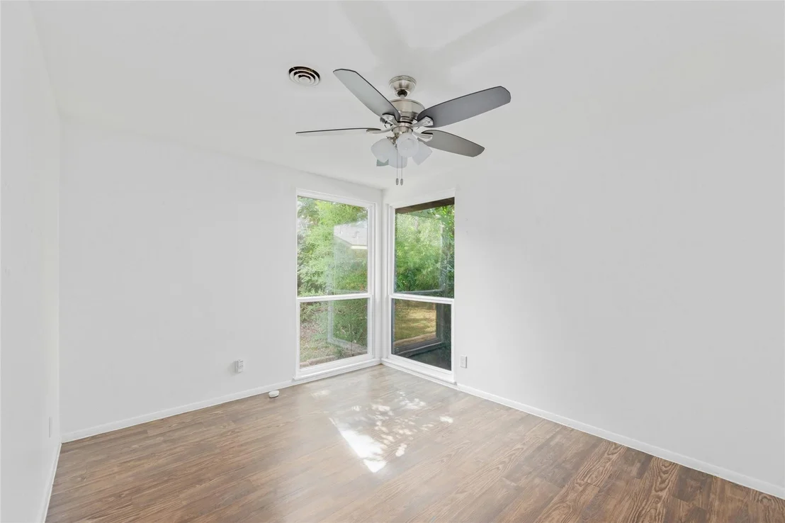 Photo of 6401 Kenilworth DR