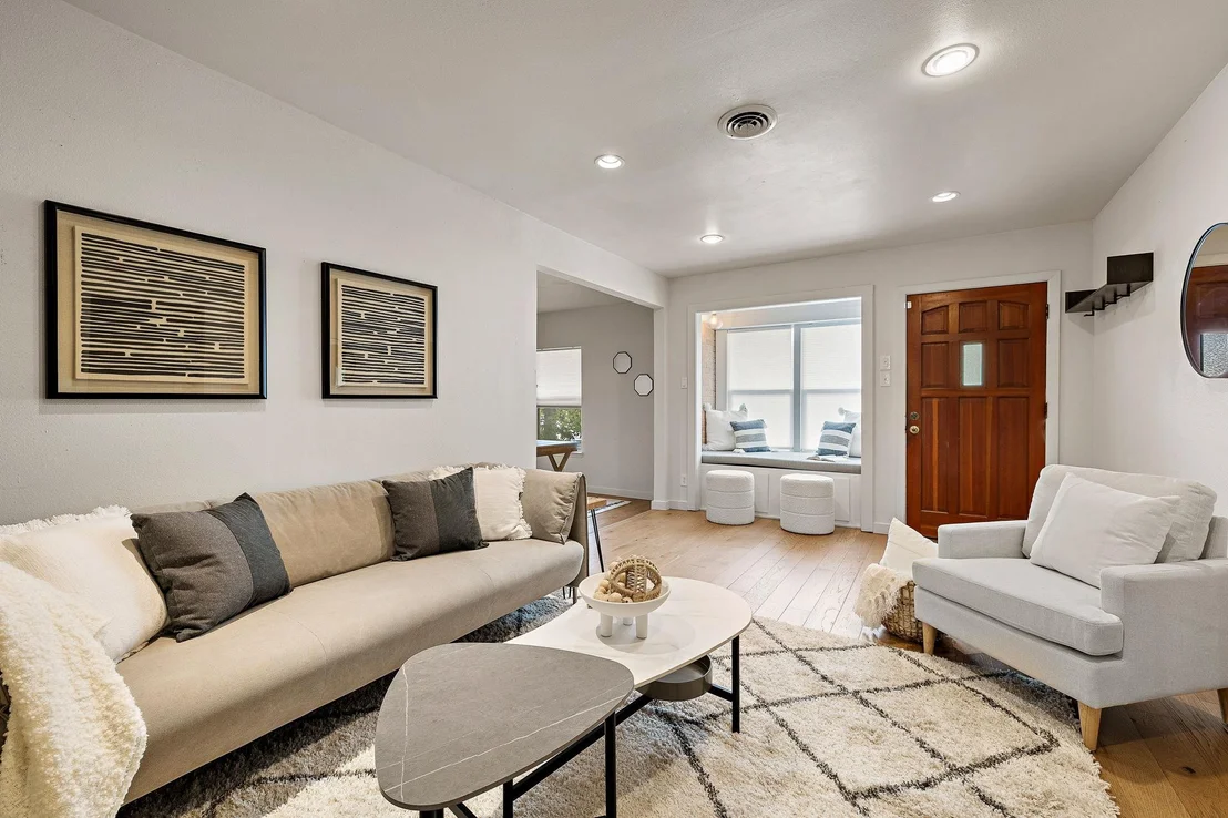 Photo of 8508 Contour DR