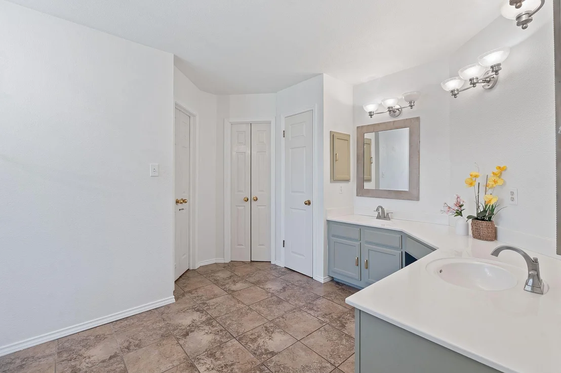 Photo of 222 Primrose DR