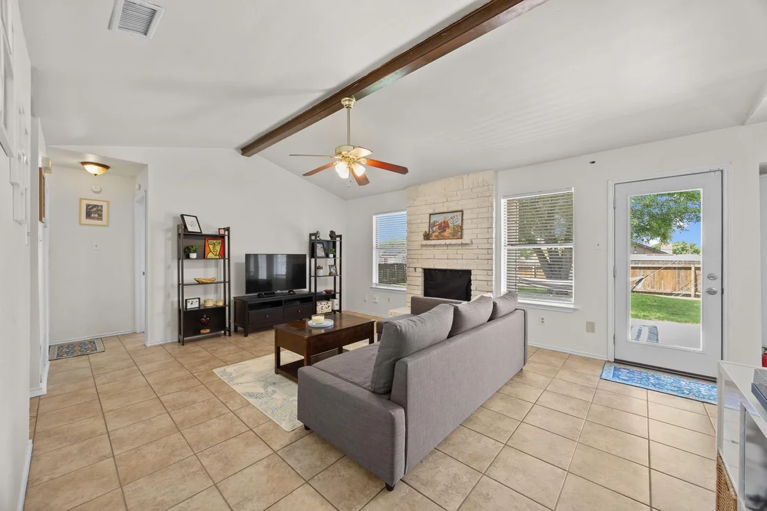 Photo of 1006 Edgerly LN