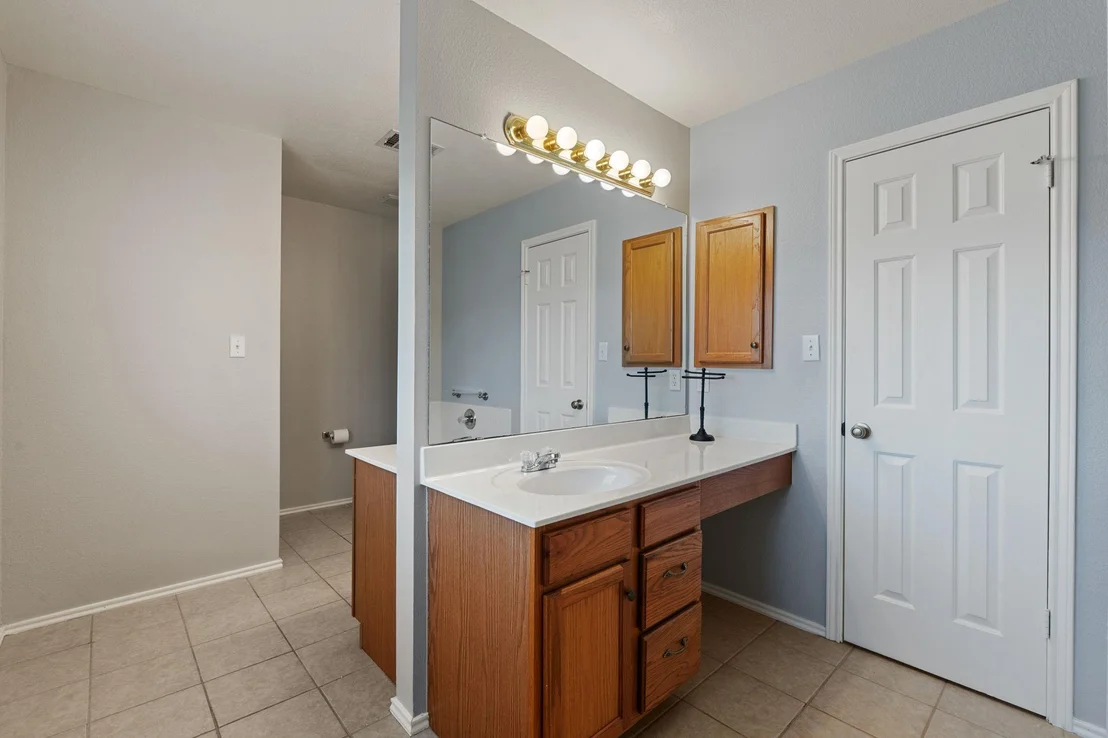 Photo of 11309 Kingsgate DR