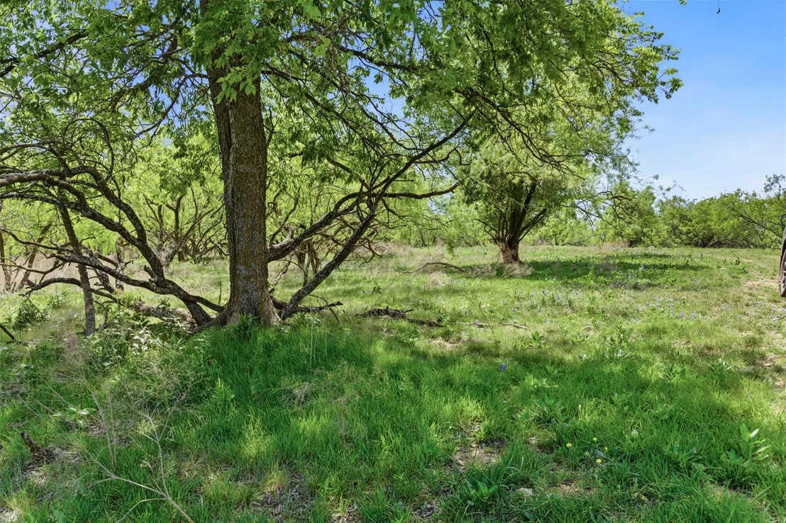 Photo of 6947 Moody RD