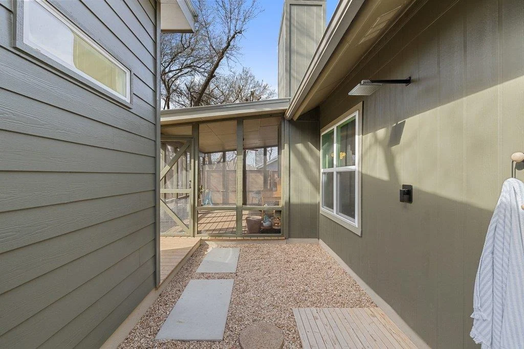 Photo of 8202 Cache DR