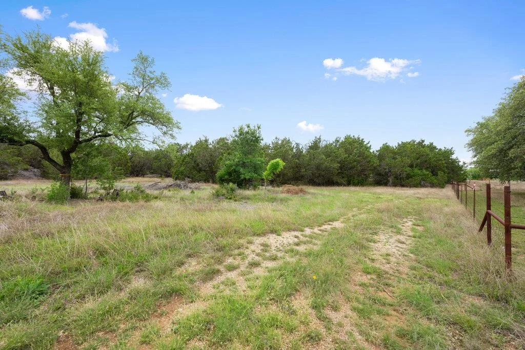 Photo of 429 Red Oak