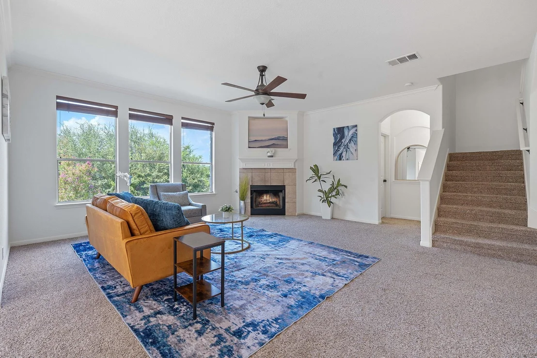 Photo of 220 Canterbury DR