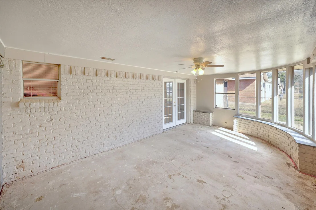 Photo of 1302 Cedar DR