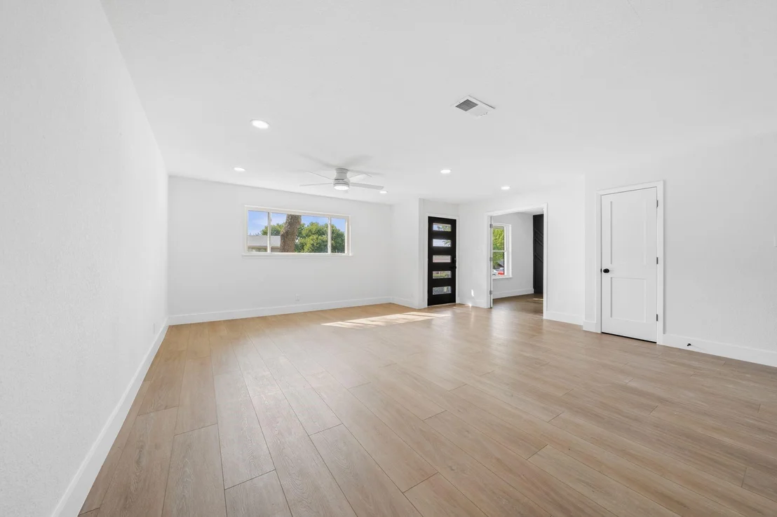 Photo of 6113 Hylawn DR