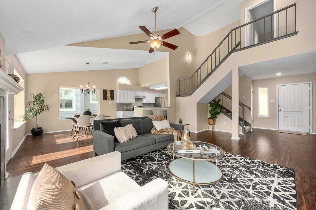 Photo of 8601 Verona TRL