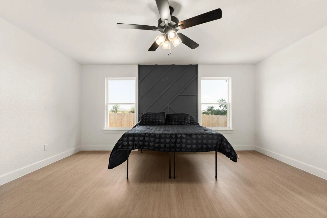 Photo of 2115 Blackhawk LOOP