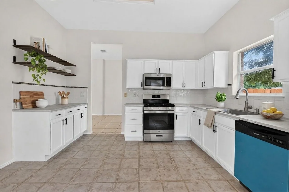 Photo of 6901 Bancroft Woods DR