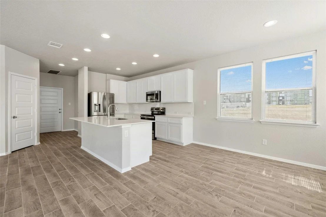 Photo of 5000 Black Onyx DR