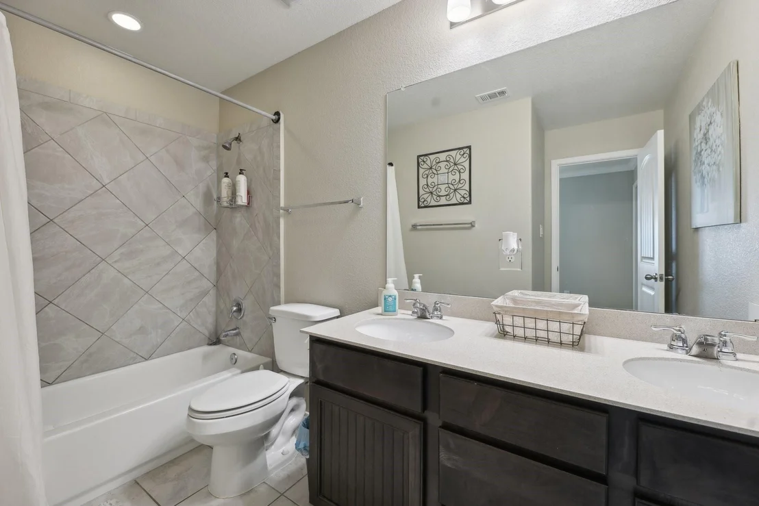 Photo of 265 Kat Garnet DR