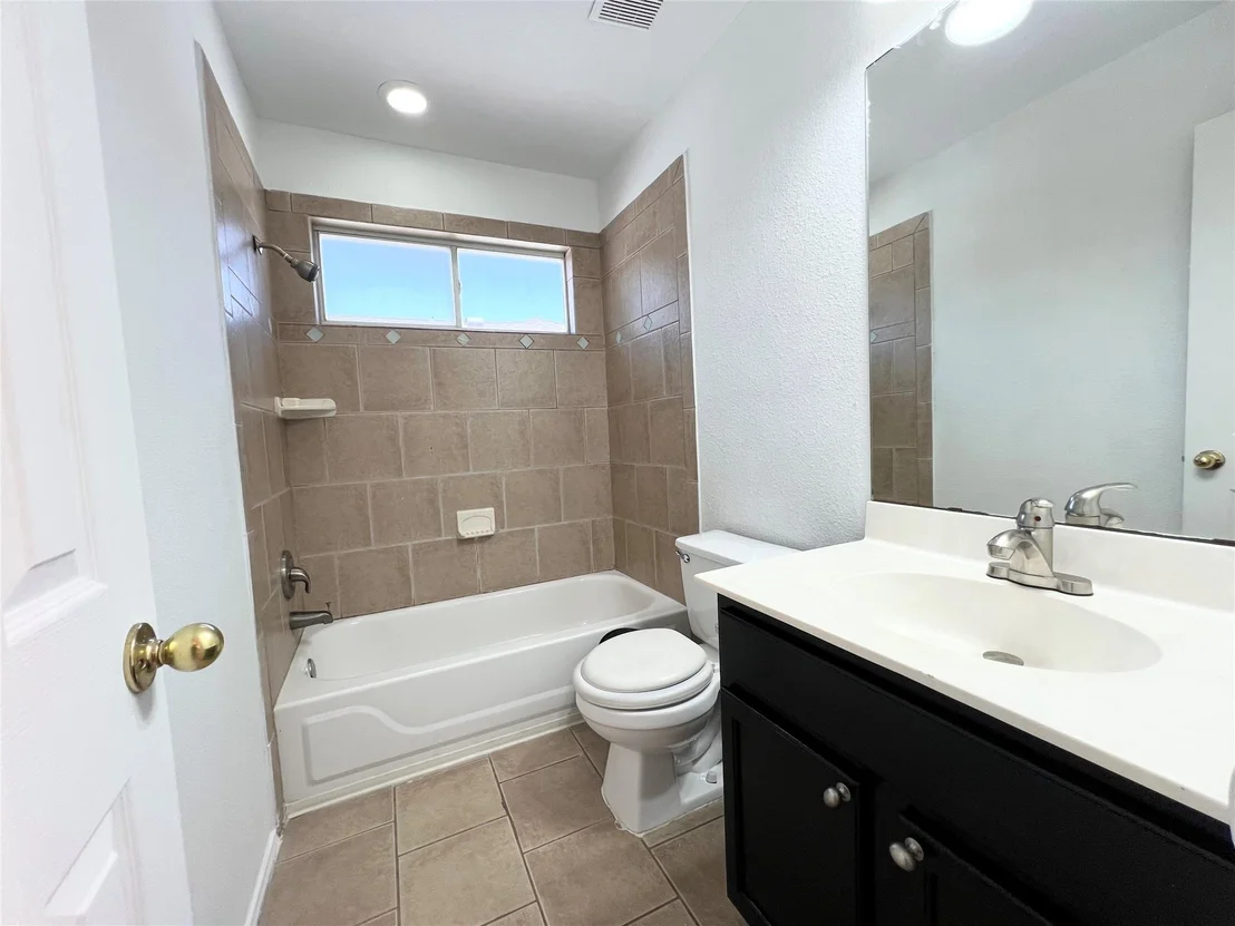 Photo of 1032 Doras DR