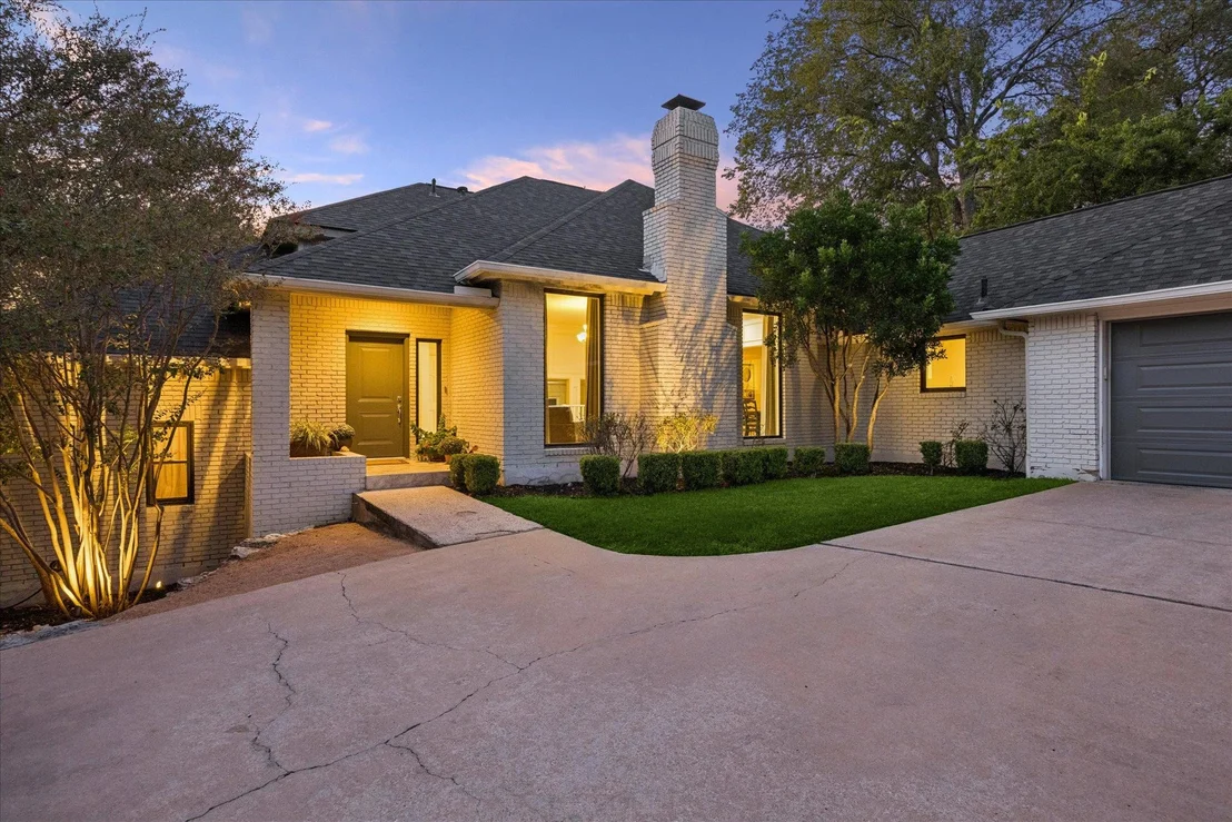 Photo of 6302 Mountain Park CV