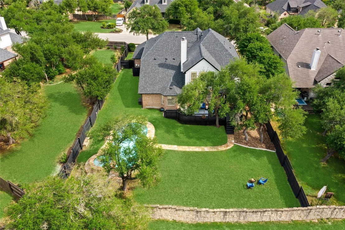 Photo of 320 Monarch LN