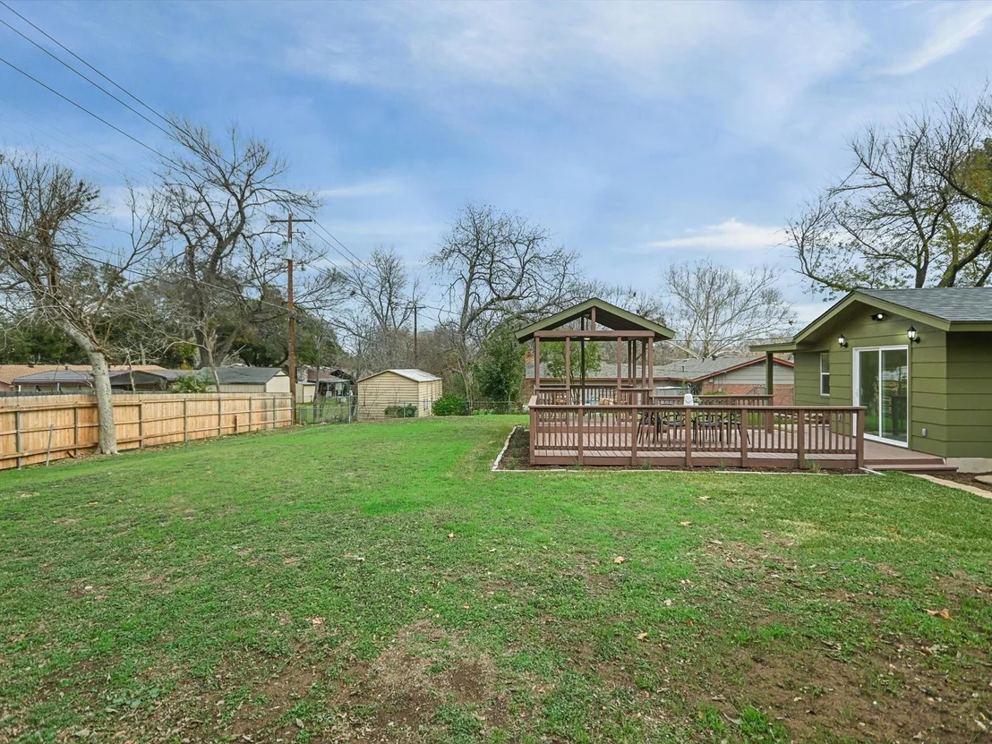 Photo of 1104 Floradale DR