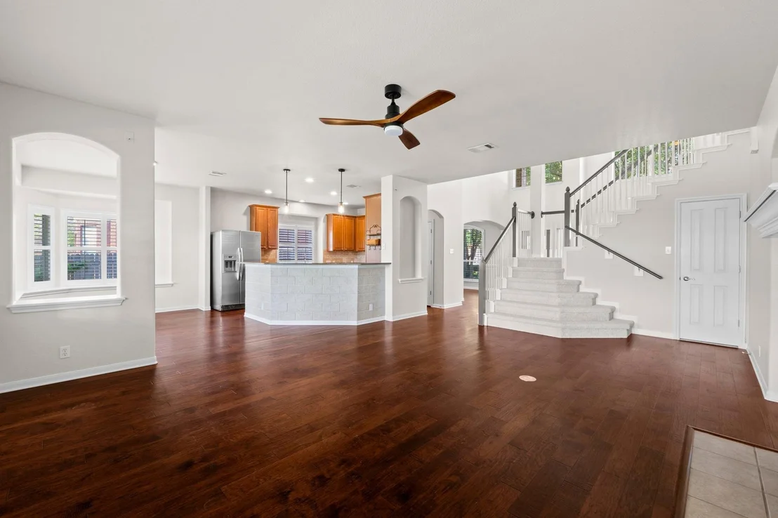 Photo of 1104 Camden CV