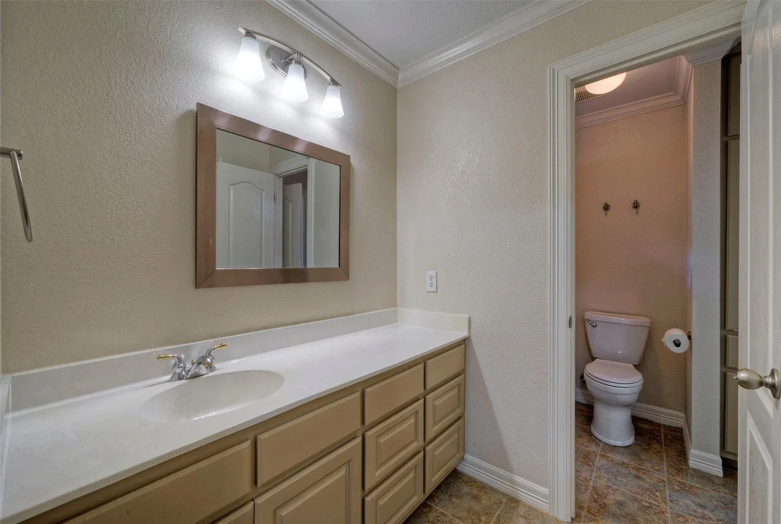 Photo of 10806 Olympia Fields LOOP