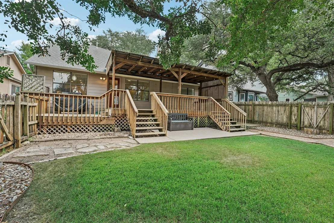 Photo of 7414 Dallas DR