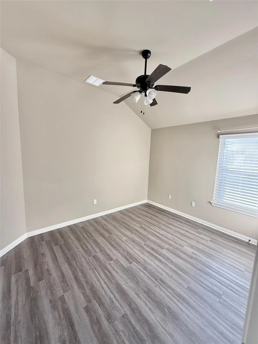 Photo of 1205 Drake Elm DR