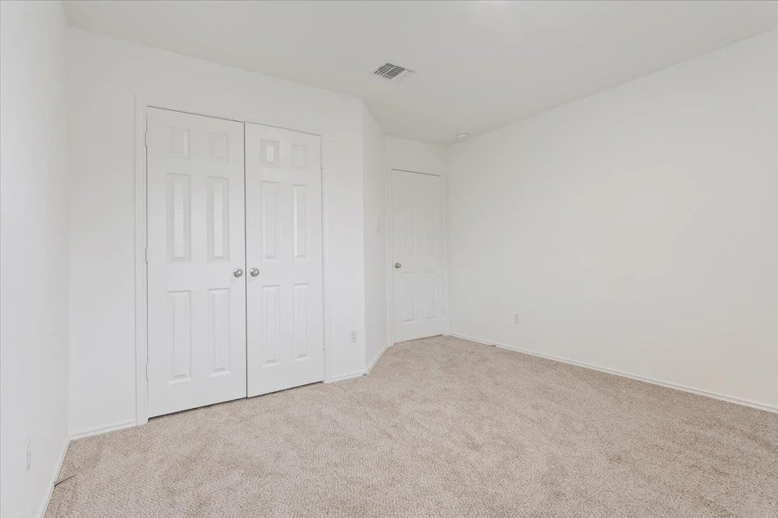 Photo of 240 Foster LN