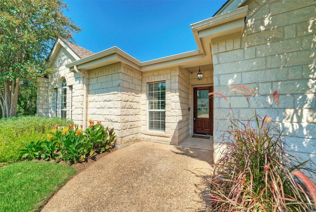Photo of 11021 River Plantation DR