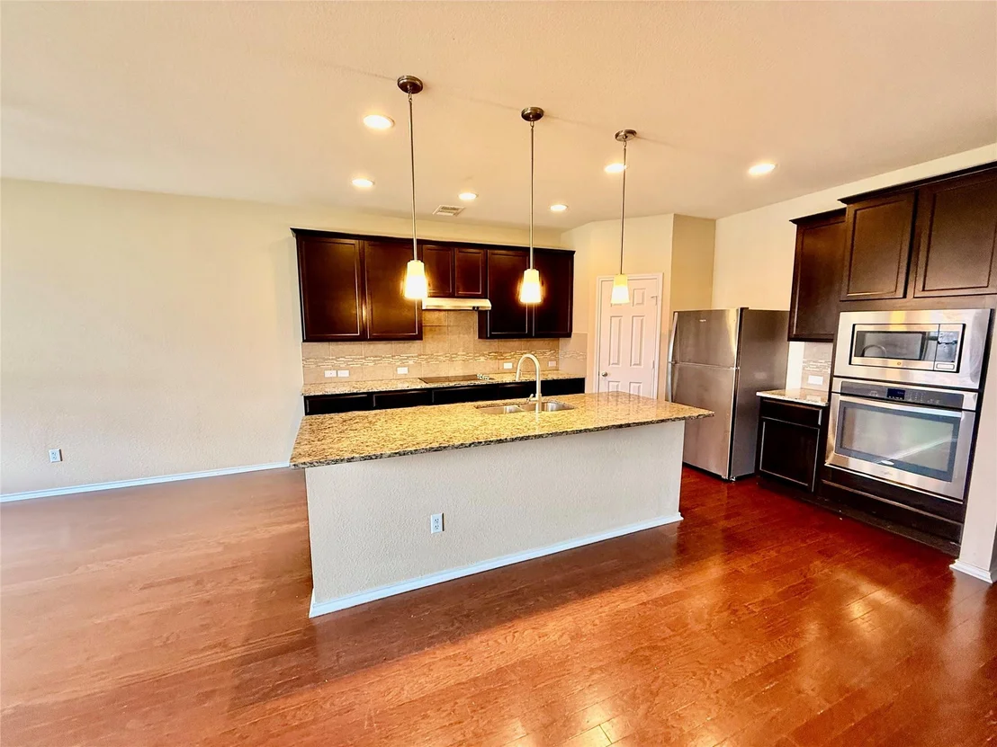 Photo of 1223 Daffodil DR