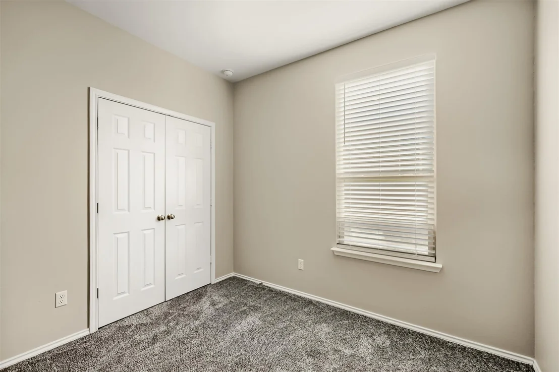 Photo of 324 Harper LN