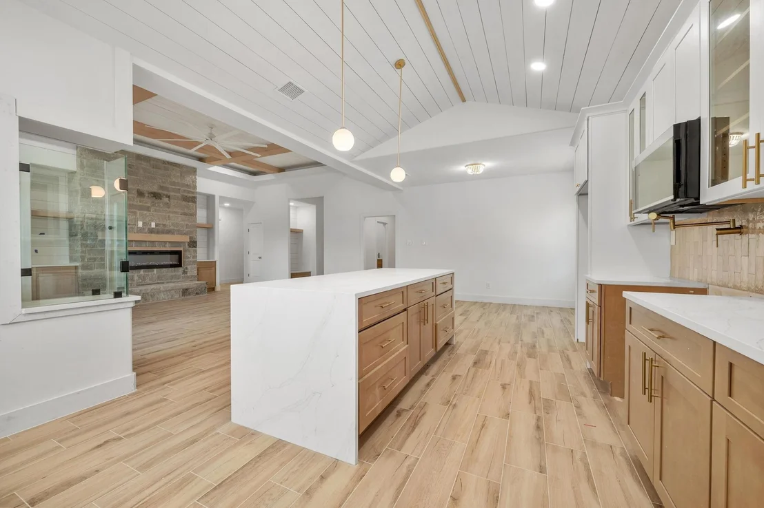 Photo of 420 Bedford DR