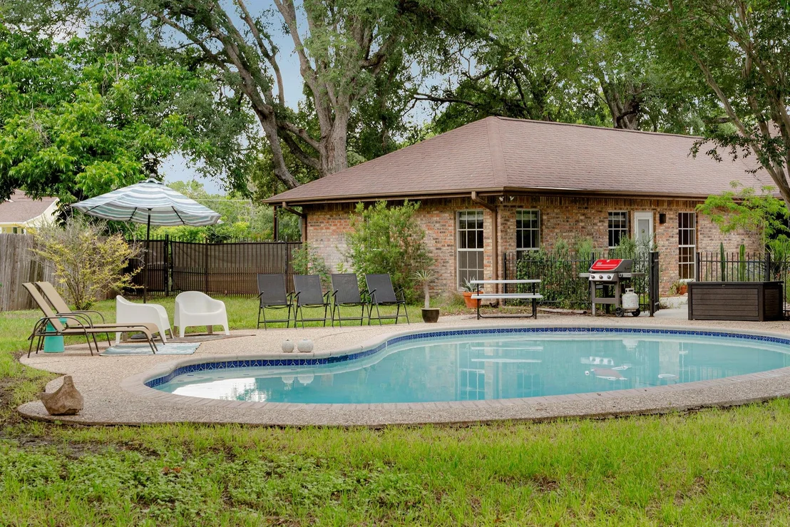 Photo of 400 Hackberry ST