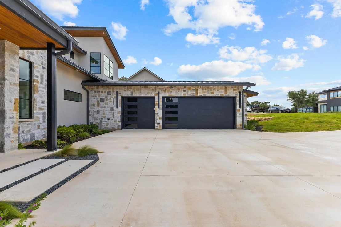 Photo of 8109 Kuhn DR