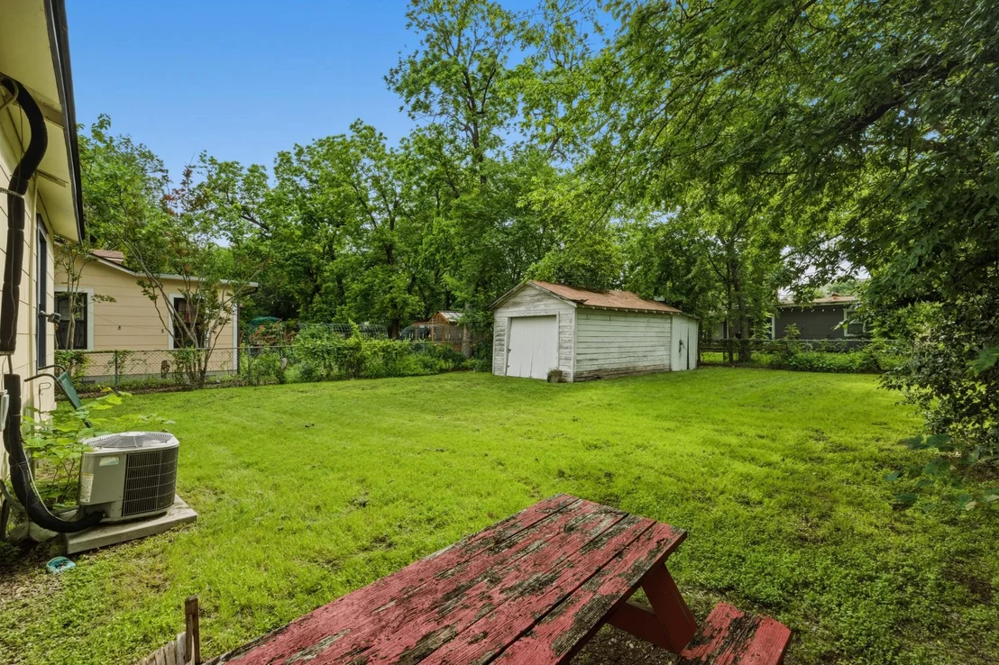 Photo of 5707 Joe Sayers Ave