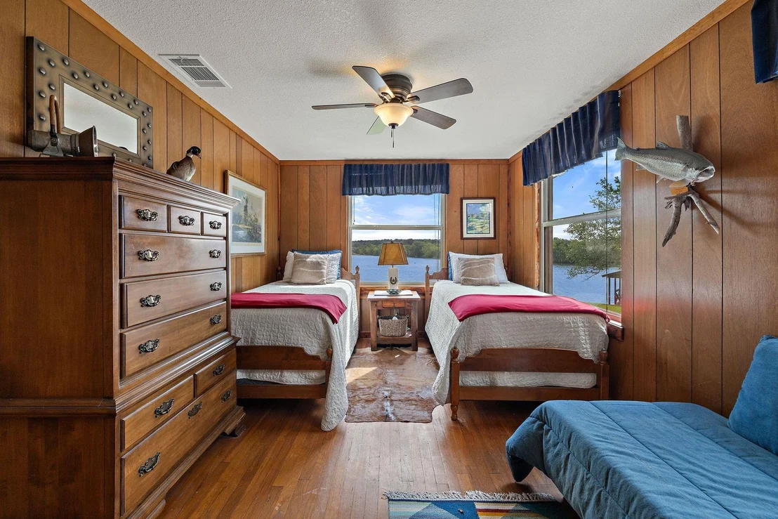 Photo of 104 Bluebonnet CIR