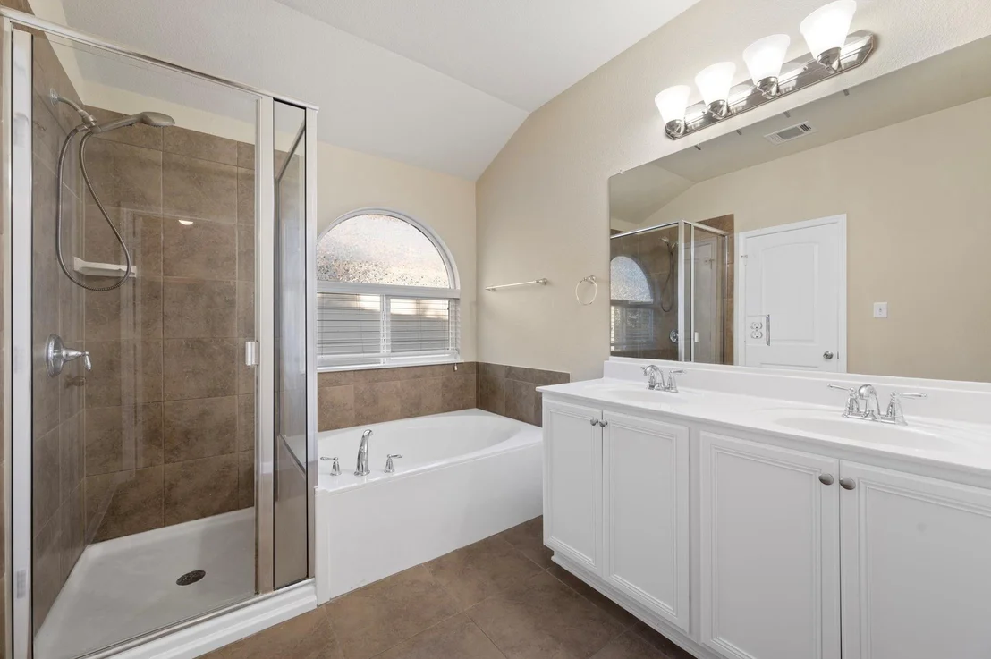 Photo of 512 Glacial Stream LN