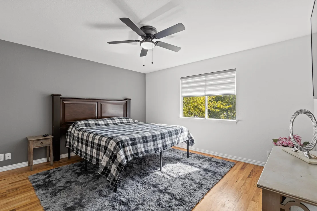 Photo of 615 Barbara WAY