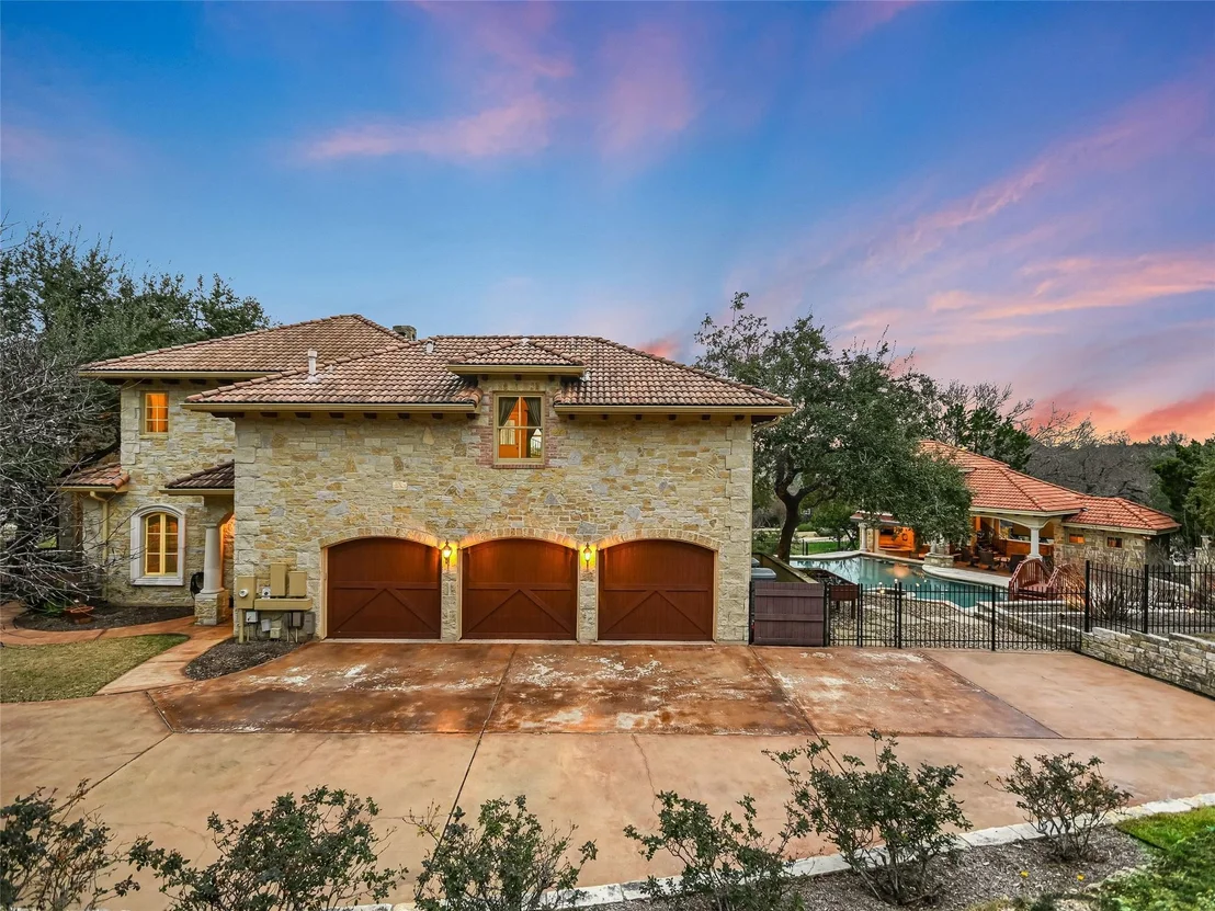 Photo of 4700 High Gate DR