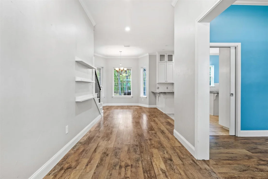 Photo of 275 Woodruff RD