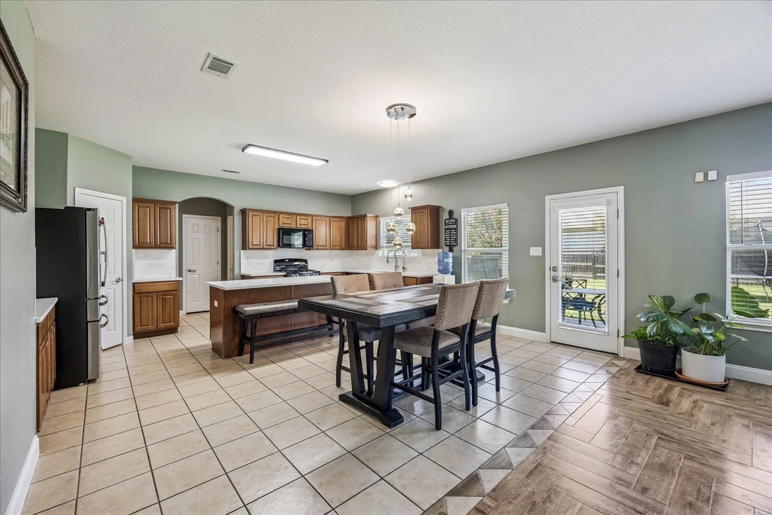 Photo of 643 Shadow Creek BLVD