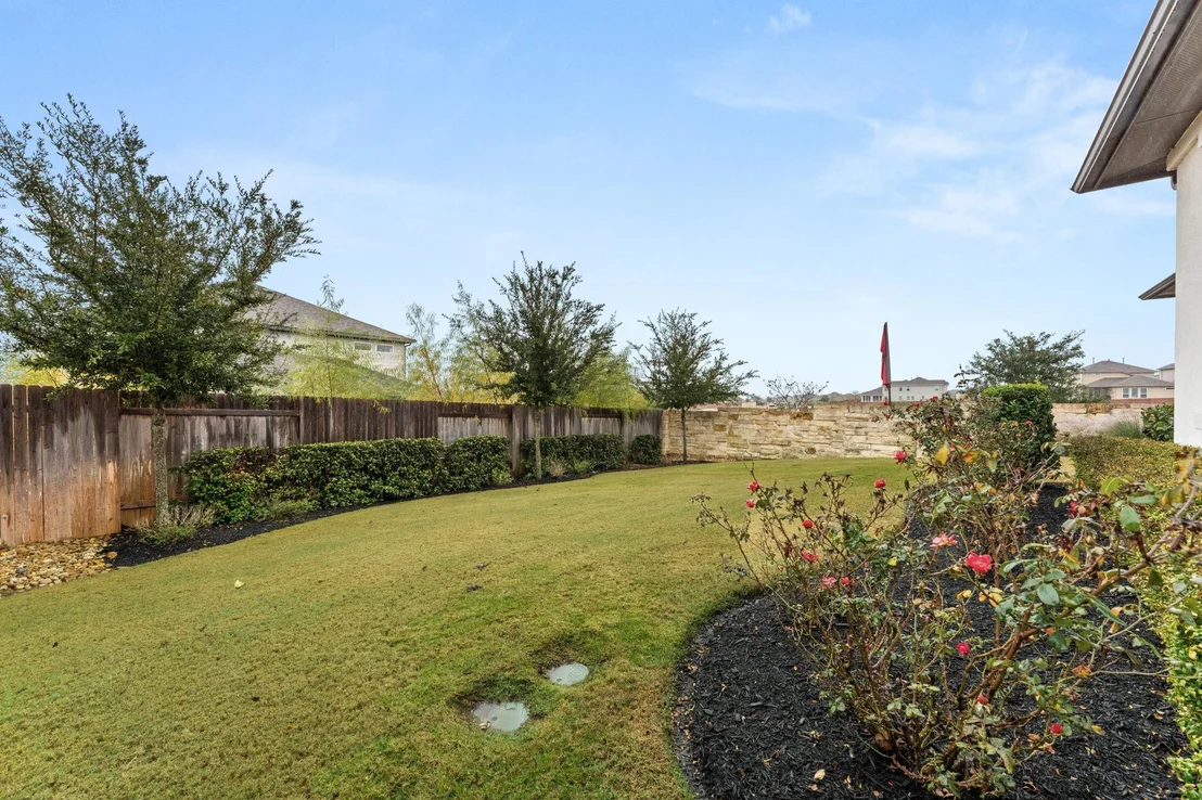 Photo of 6514 Velvet Leaf LN
