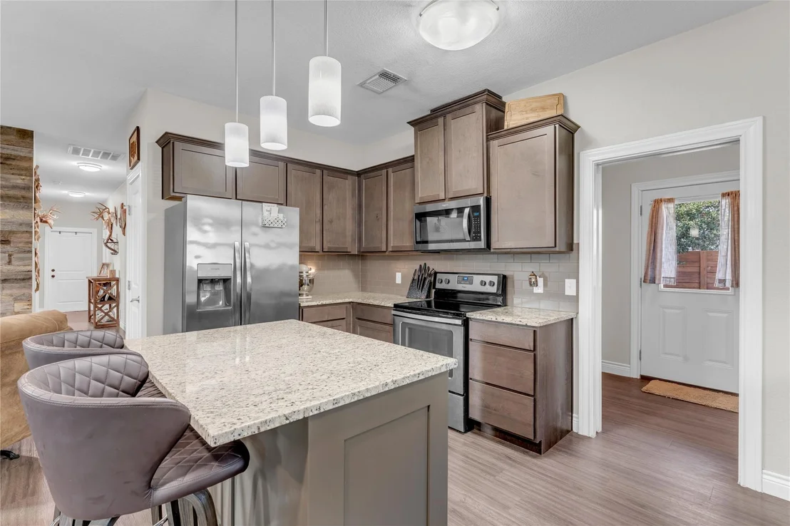 Photo of 102 Fox CIR