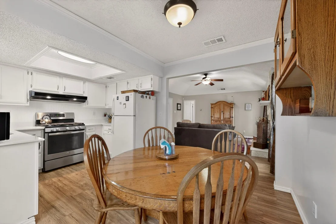Photo of 507 Thousand Oaks BLVD