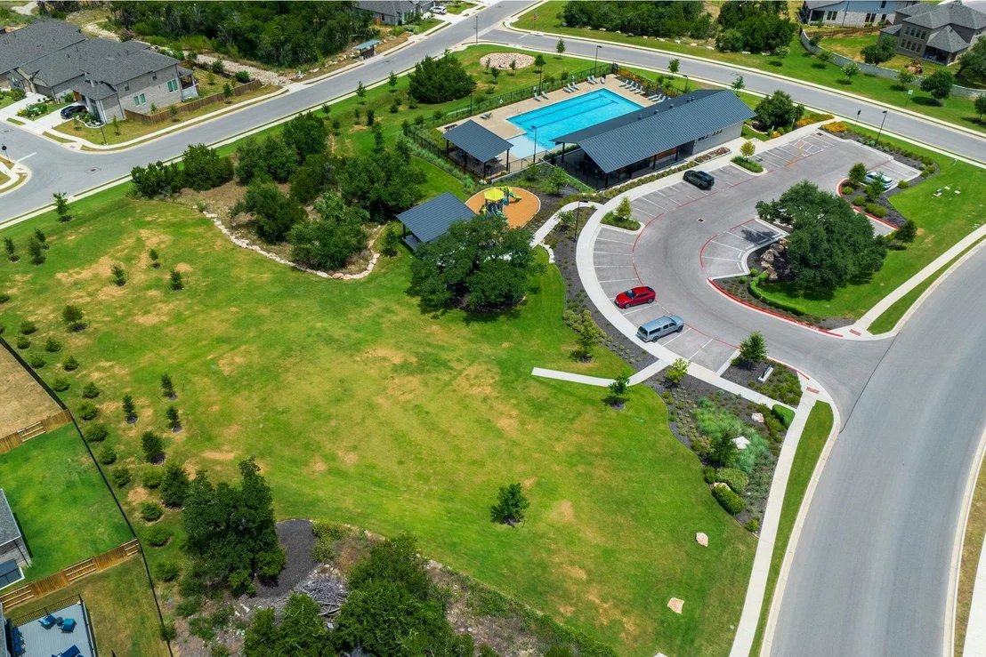 Photo of 1236 Scenic Green LOOP