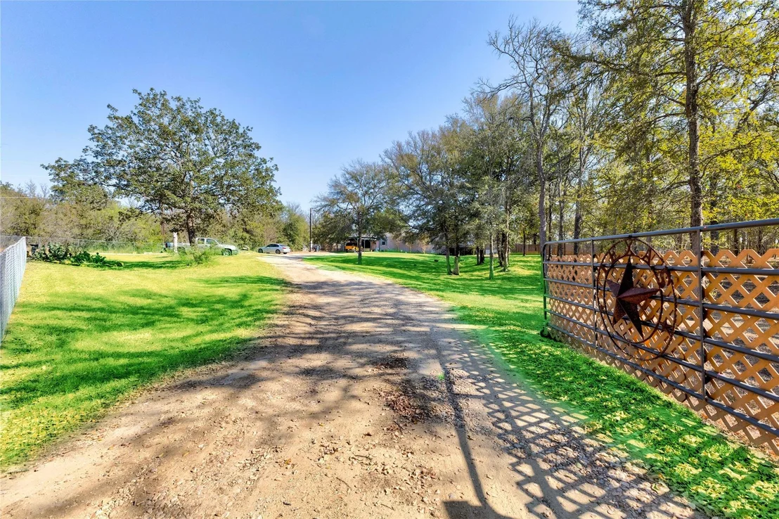 Photo of 103 Texas Oak DR