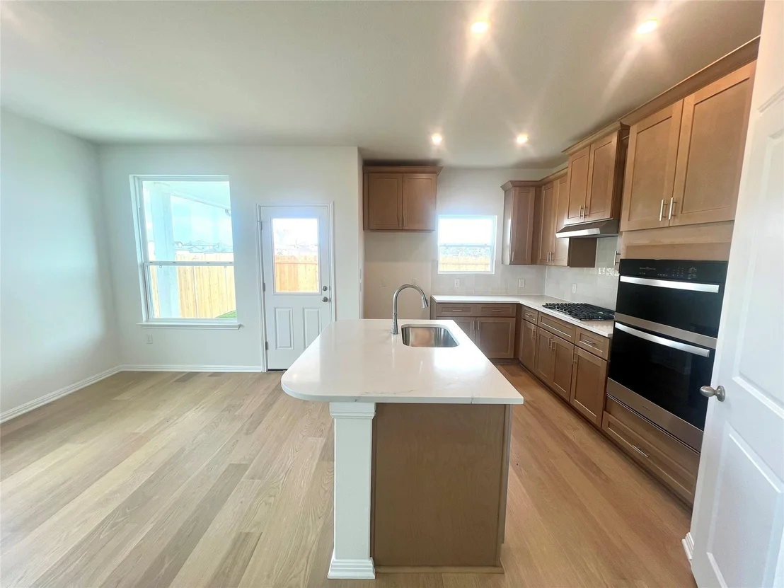 Photo of 343 Young ST
